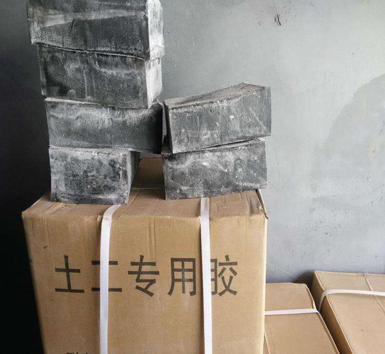 防水午夜神马福利膜KS胶如何使用在人工湖及渠道防渗工程中？